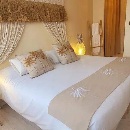 Tennis International Отель