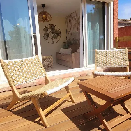 Отель Tennis International