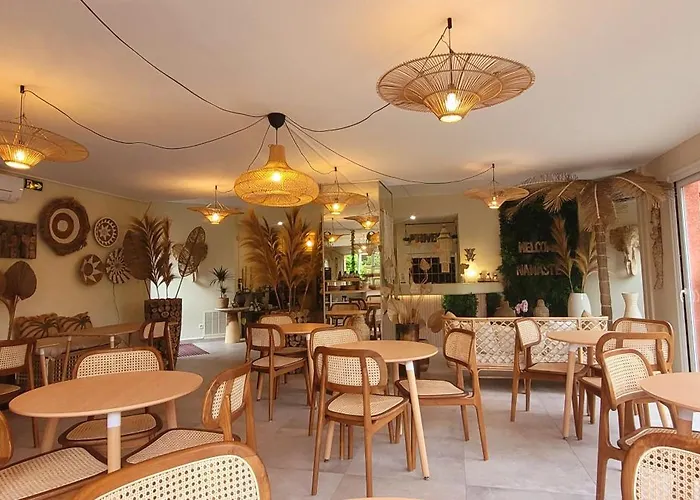 Tennis International Ξενοδοχείο